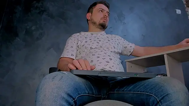 Snapshot of Master_Mark_Wayne chatting on April 1, 2026, 10:38 am Master Mark Wayne online show from April 1, 2026, 10:38 am