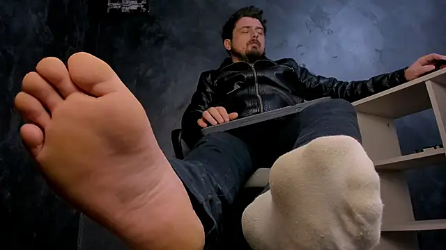 Snapshot of Master_Mark_Wayne chatting on March 3, 2026, 11:45 pm Master Mark Wayne online show from March 3, 2026, 11:45 pm