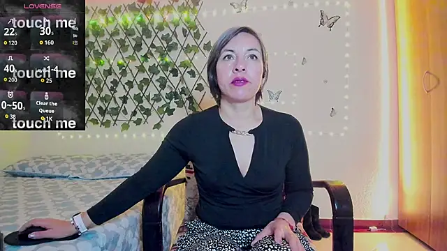 Lady breaks hearts online show from September 9, 2025, 10:36 am