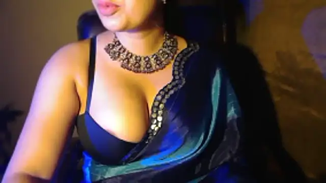 urvashihott online show from January 17, 2026, 5:38 pm