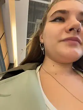 Holy Tereza online show from May 23, 2026, 4:06 pm