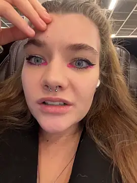 Snapshot of Holy_Tereza chatting on February 11, 2026, 3:45 pm Holy Tereza online show from February 11, 2026, 3:45 pm