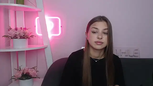 MilanaAngelAs online show from November 7, 2025, 5:45 am