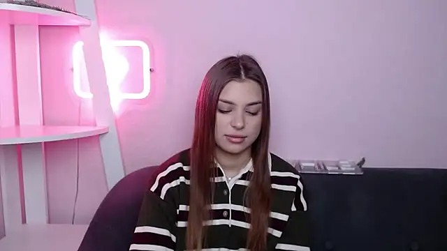 MilanaAngelAs online show from February 12, 2026, 5:51 am