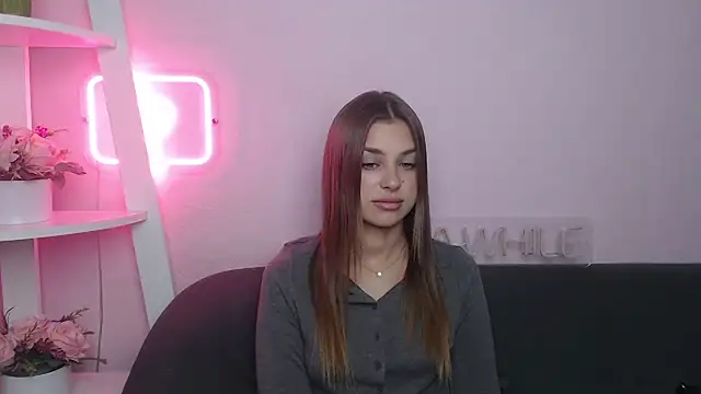 MilanaAngelAs online show from November 25, 2025, 8:42 pm