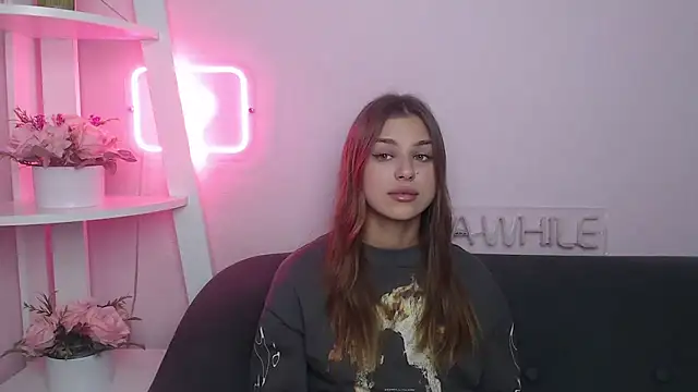 MilanaAngelAs online show from October 26, 2025, 5:41 am