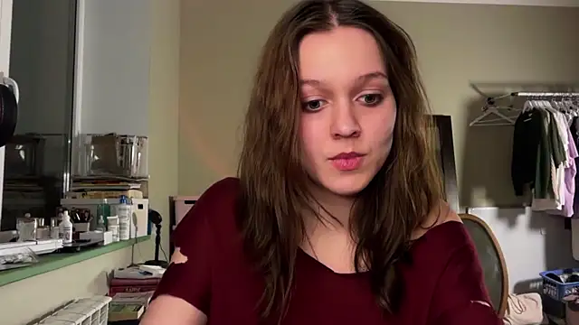 Snapshot of Addelin_Moon chatting on November 2, 2025, 3:39 pm Addelin Moon online show from November 2, 2025, 3:39 pm