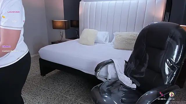 vanity sex online show from October 22, 2025, 11:42 am