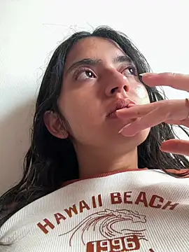 ViolettaSummer online show from April 18, 2026, 3:36 pm