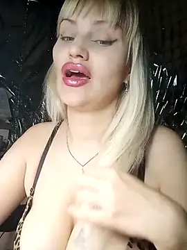 Freya Milf online show from March 30, 2026, 8:05 am