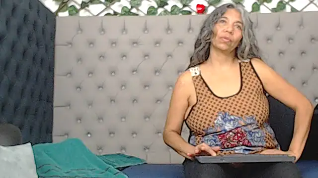 chanel grant online show from February 17, 2026, 7:33 pm