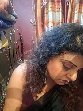 Snapshot of Maaya66 chatting on February 22, 2025, 7:14 pm Maaya66 online show from February 22, 2025, 7:14 pm