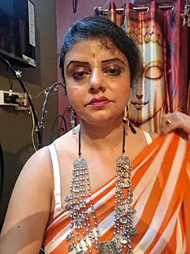 Snapshot of Maaya66 chatting on March 2, 2025, 6:57 pm Maaya66 online show from March 2, 2025, 6:57 pm