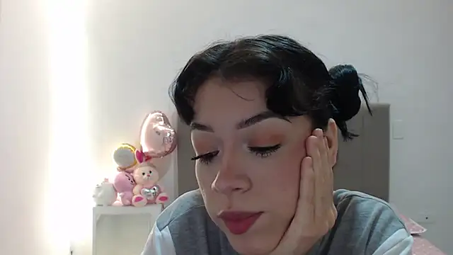 Snapshot of Caribbean_beauty_ chatting on October 19, 2025, 3:09 am Caribbean beauty  online show from October 19, 2025, 3:09 am