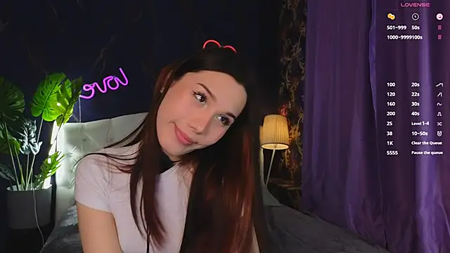 Snapshot of Kaia_Sunshine_Mia chatting on February 28, 2025, 4:20 pm Kaia Sunshine Mia online show from February 28, 2025, 4:20 pm
