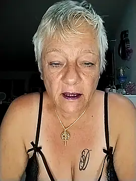 SoDi Love online show from September 24, 2025, 3:57 am