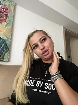 AllysonK online show from May 27, 2026, 12:34 pm
