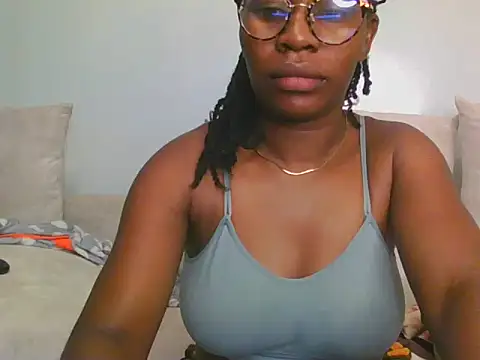 lisaa544 online show from July 22, 2026, 4:03 am