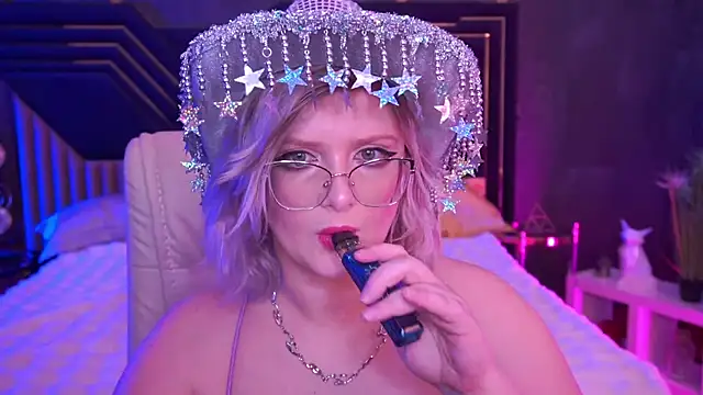 CoolTatis online show from December 21, 2025, 7:32 am