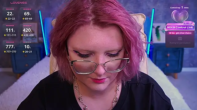 CoolTatis online show from April 7, 2026, 1:57 pm