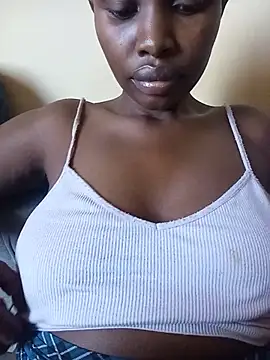 Snapshot of zainabsmile chatting on May 29, 2026, 11:05 am zainabsmile online show from May 29, 2026, 11:05 am
