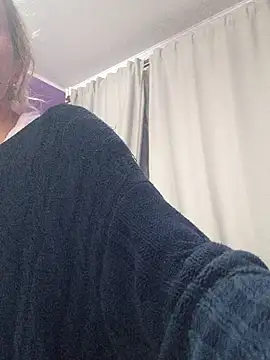 BritneyHudson online show from October 10, 2025, 1:06 am