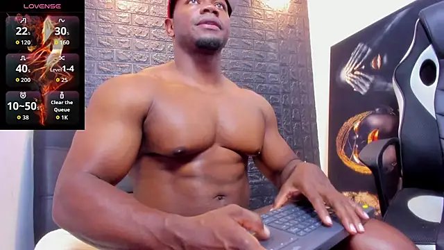 Snapshot of tommike chatting on February 9, 2026, 7:34 pm tommike online show from February 9, 2026, 7:34 pm