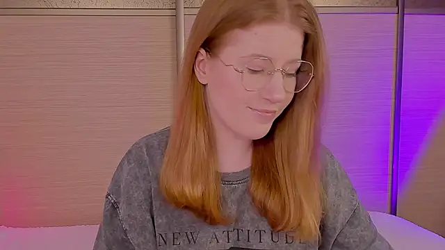 Snapshot of Tori_the_witch chatting on February 2, 2025, 6:14 am Tori the witch online show from February 2, 2025, 6:14 am