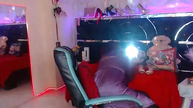 red moon 2 online show from November 13, 2025, 11:08 pm