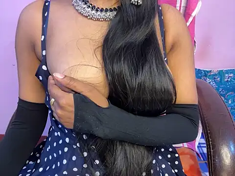 Snapshot of roshni-5 chatting on March 5, 2025, 11:16 pm roshni-5 online show from March 5, 2025, 11:16 pm