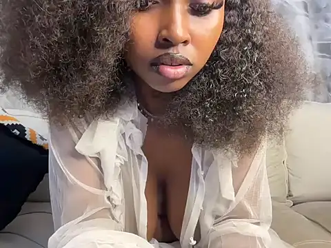 Chocolate queen2 online show from June 20, 2026, 3:44 am