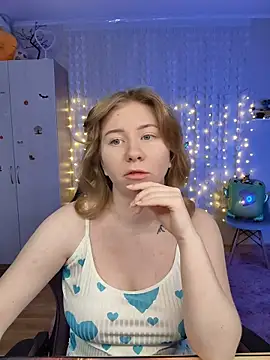 D0nna  online show from February 23, 2026, 4:51 pm