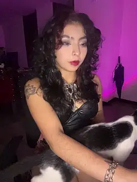  Gothiccbitch  online show from April 15, 2026, 6:41 am