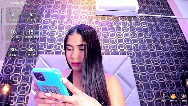 CherryBlossom23 online show from November 20, 2025, 1:17 am