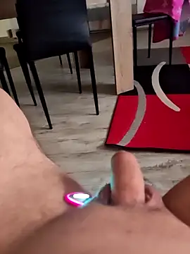 Szeltolo001 online show from February 7, 2026, 4:31 am