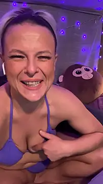 GinAnnTonic online show from January 12, 2026, 6:47 pm