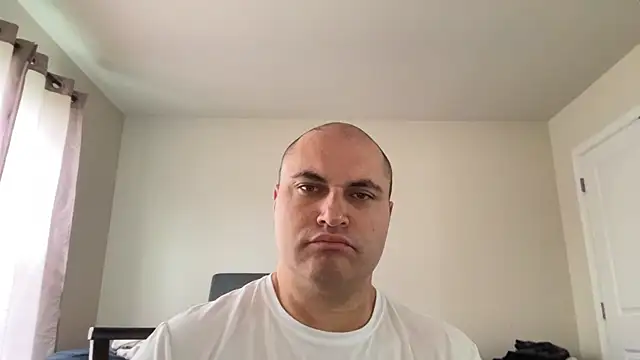 SluggishChase99 online show from May 8, 2026, 2:32 pm