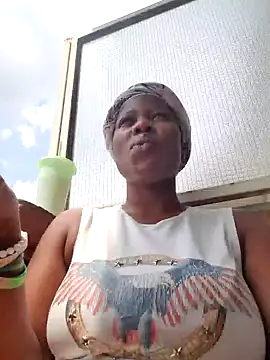 PerfectionBerrie online show from February 9, 2025, 11:58 am