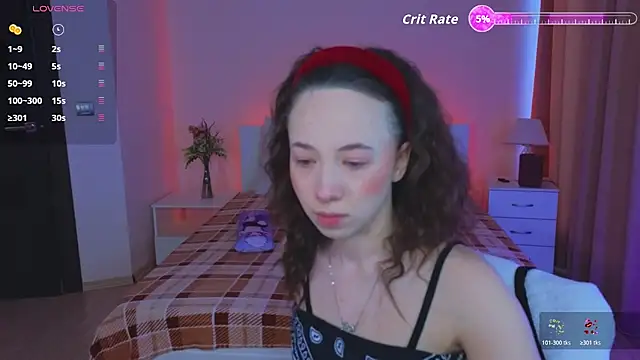 Snapshot of Hayle_Hill chatting on June 20, 2026, 1:32 am Hayle Hill online show from June 20, 2026, 1:32 am