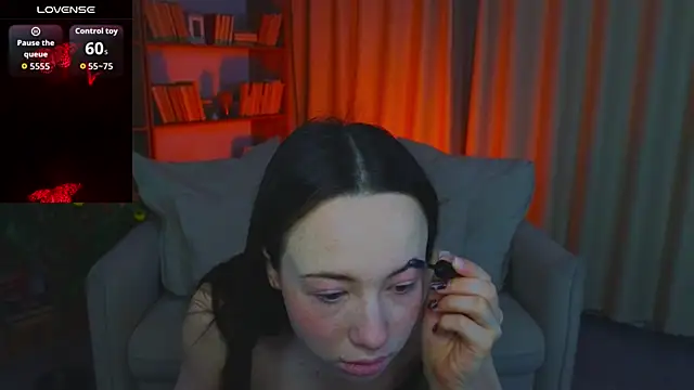 Hayle Hill online show from March 2, 2026, 12:33 am