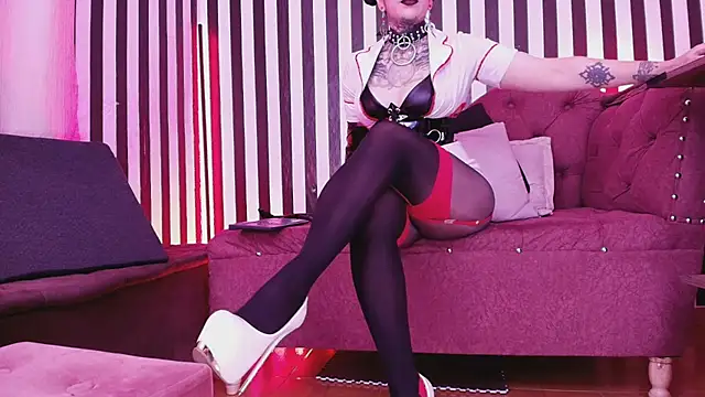 Snapshot of hanna_connorr chatting on October 12, 2025, 6:53 pm hanna connorr online show from October 12, 2025, 6:53 pm
