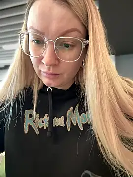 Snapshot of Teya_moon_ chatting on January 26, 2025, 11:50 am Teya moon  online show from January 26, 2025, 11:50 am