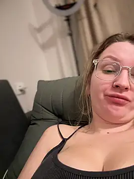 Snapshot of Teya_moon_ chatting on February 9, 2025, 6:26 pm Teya moon  online show from February 9, 2025, 6:26 pm