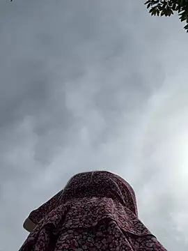 Teya moon  online show from April 2, 2026, 10:00 am