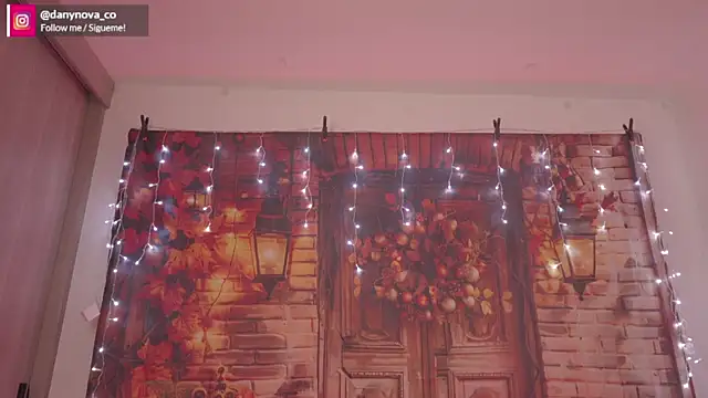 DanyNova Co online show from November 11, 2025, 9:09 pm