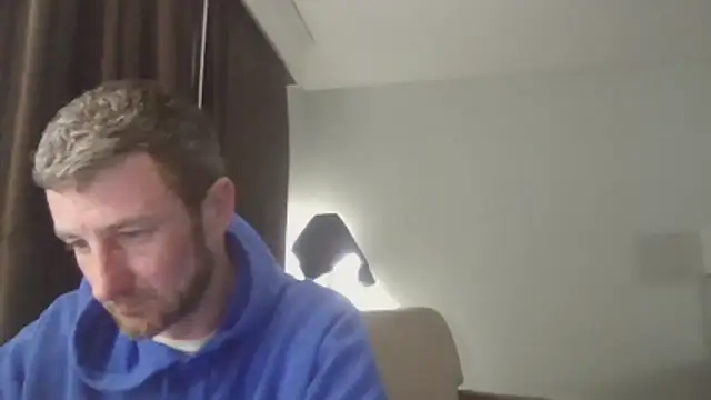 Snapshot of HungStud4You chatting on March 3, 2026, 2:40 am HungStud4You online show from March 3, 2026, 2:40 am