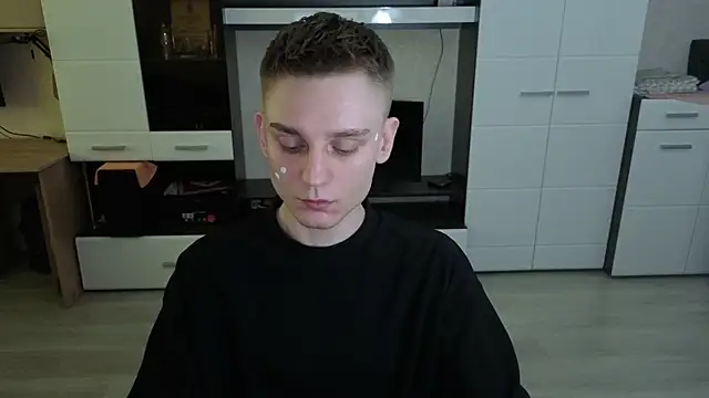 angryzan online show from April 13, 2026, 5:11 am