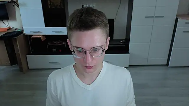 angryzan online show from November 21, 2025, 5:39 am