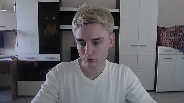 angryzan online show from March 11, 2025, 11:44 am