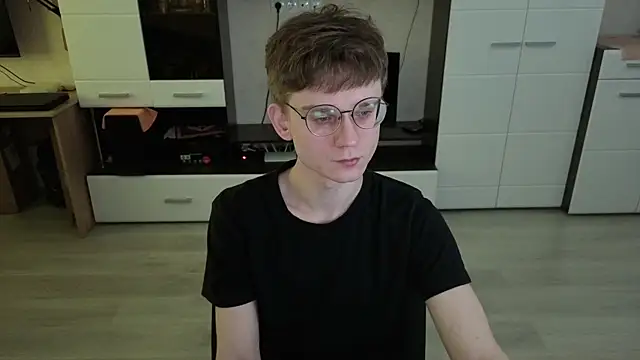 angryzan online show from April 3, 2026, 6:09 am